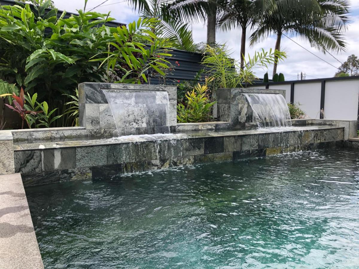 Le Clos D'Isis - Piscine Chauffee 勒唐蓬 外观 照片